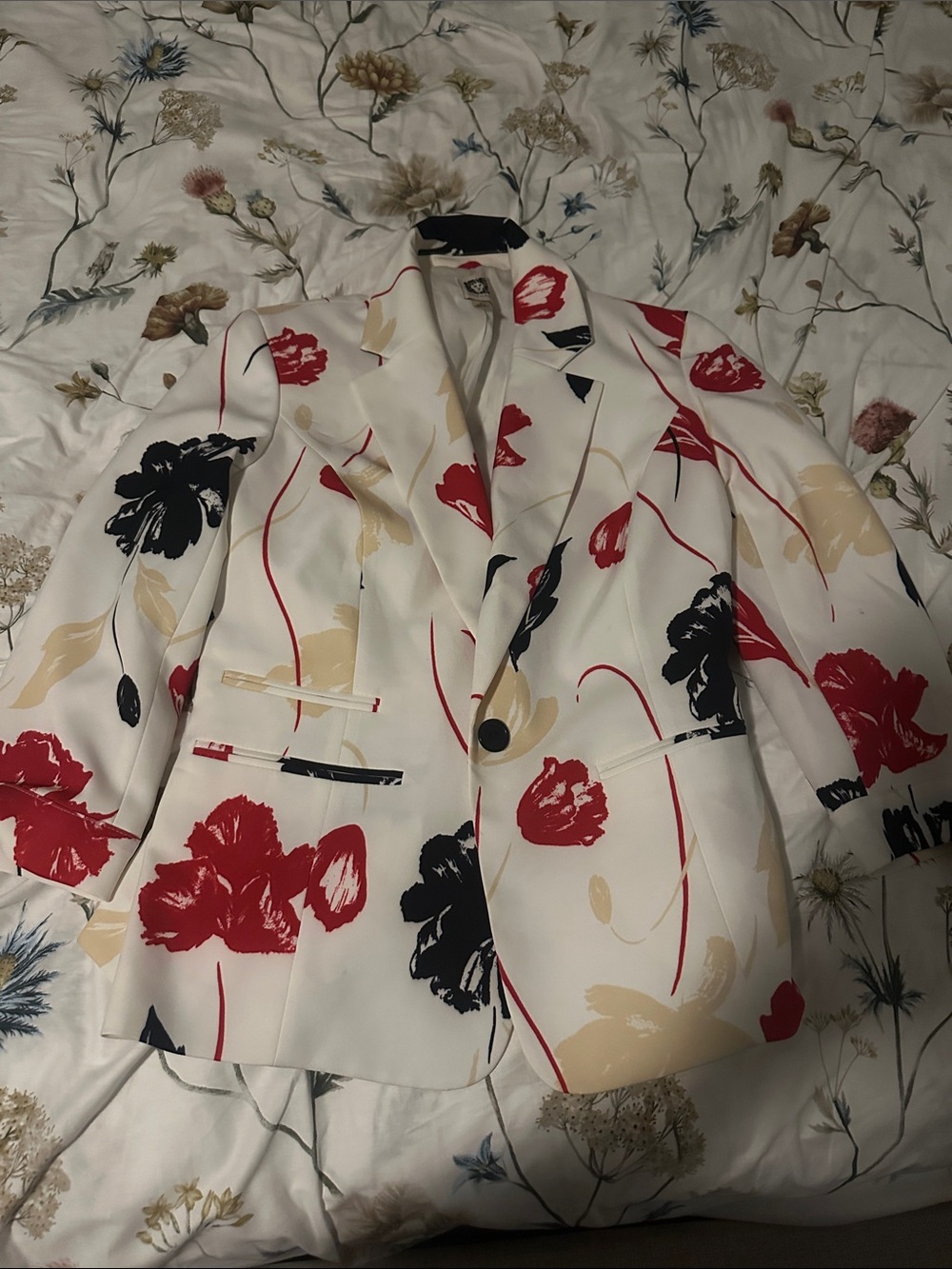 Anne Klein White Floral Blazer with Red, Black & Cream Accents